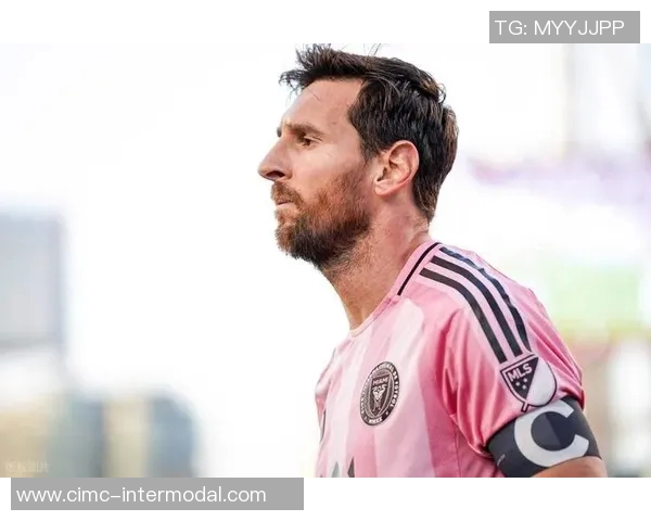 最爱过人的足球明星背后的感人故事与传奇人生