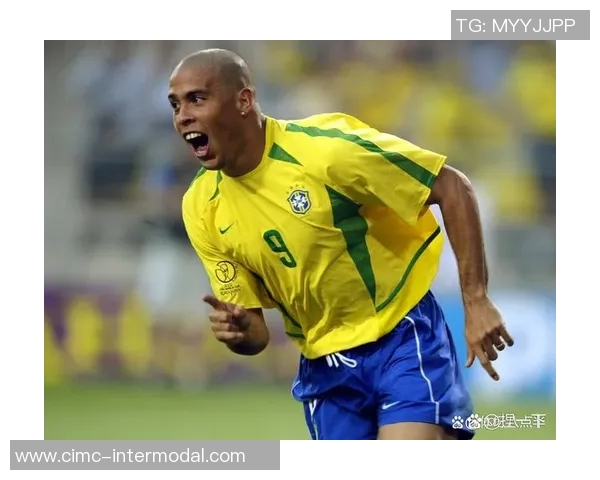 足球明星小罗亲笔签名珍藏品揭秘与收藏价值分析